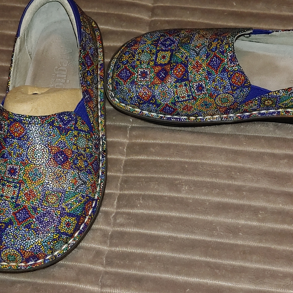 Algeria Nursing Clogs